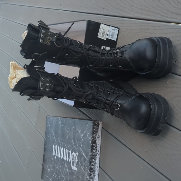 Demonia High Rise Shaker Boots Size 10 - Picture 3 of 7